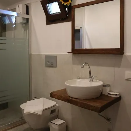 Nyaraló Kaktus Suites 1 *
